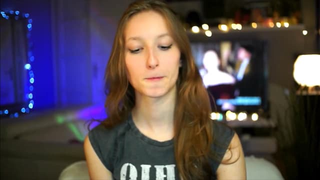 Gallery image thumbnail from Kira9's myfreecams stream on, 10/25/2025, 16:38 image 13 of 20