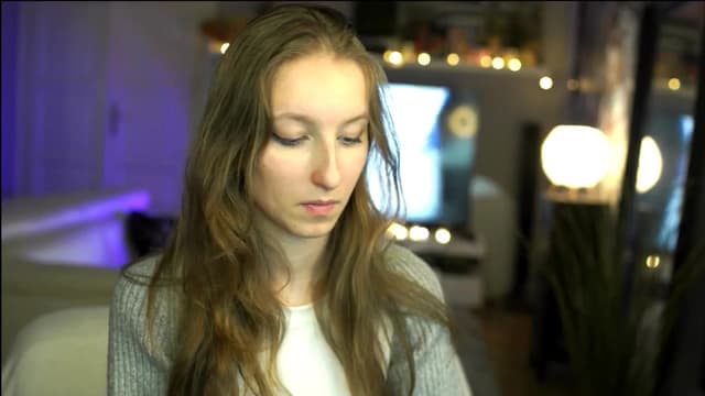 Gallery image thumbnail from Kira9's myfreecams stream on, 11/02/2025, 18:50 image 17 of 20