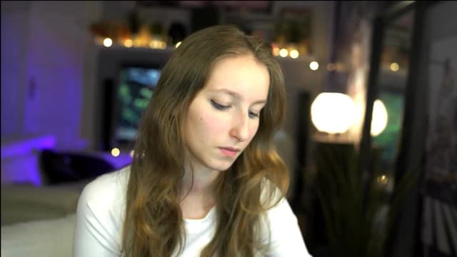 Gallery image thumbnail from Kira9's myfreecams stream on, 11/02/2025, 20:01 image 8 of 20