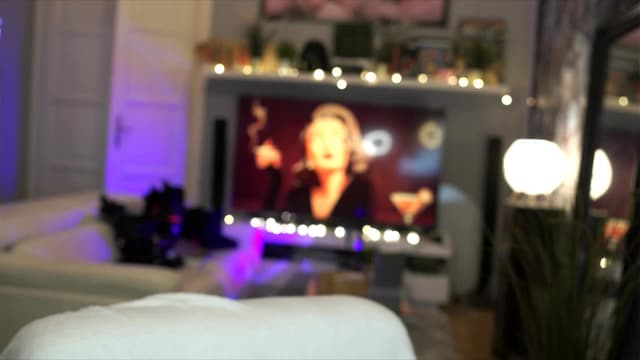 Gallery image thumbnail from Kira9's myfreecams stream on, 11/03/2025, 18:58 image 1 of 20