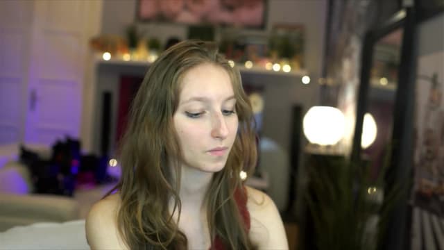 Gallery image thumbnail from Kira9's myfreecams stream on, 11/03/2025, 18:58 image 12 of 20