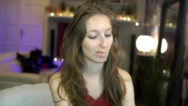 Gallery image thumbnail from Kira9's myfreecams stream on, 11/03/2025, 18:58 image 17 of 20