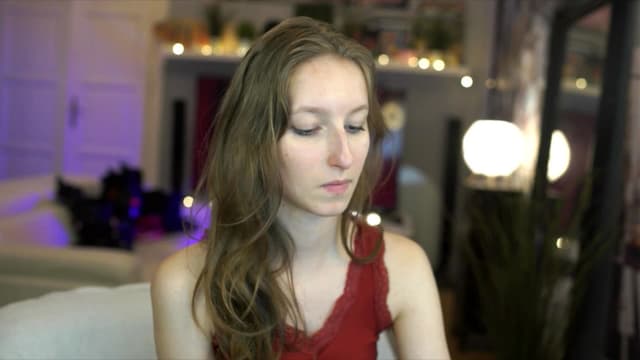 Gallery image thumbnail from Kira9's myfreecams stream on, 11/03/2025, 18:58 image 20 of 20