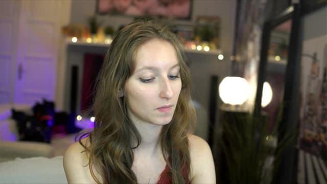 Gallery image thumbnail from Kira9's myfreecams stream on, 11/03/2025, 21:20 image 6 of 20