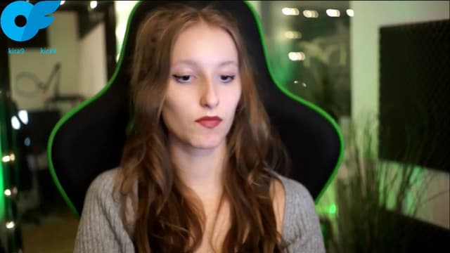 Gallery image thumbnail from Kira9's myfreecams stream on, 11/09/2025, 21:42 image 14 of 20