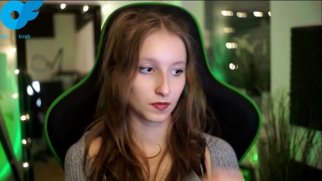 Gallery image thumbnail from Kira9's myfreecams stream on, 11/09/2025, 21:42 image 10 of 20