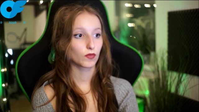 Gallery image thumbnail from Kira9's myfreecams stream on, 11/09/2025, 21:42 image 18 of 20