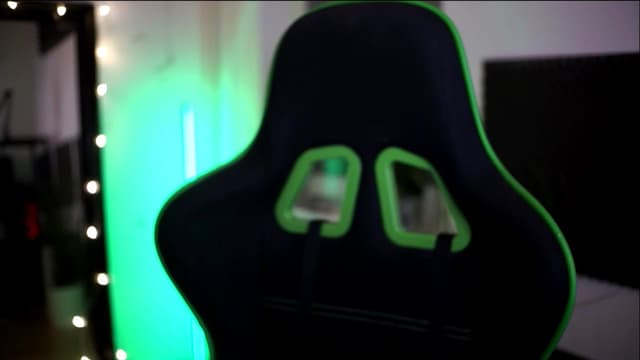 Gallery image thumbnail from Kira9's myfreecams stream on, 11/14/2025, 17:09 image 1 of 20