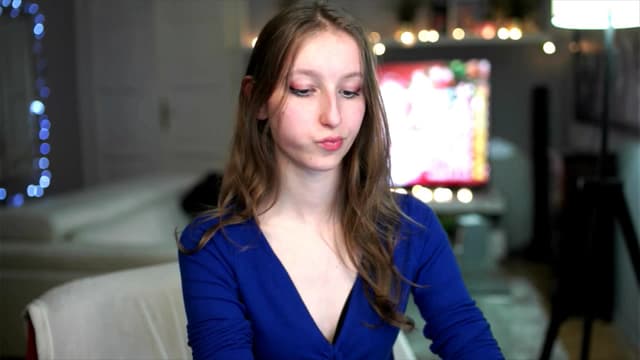 Gallery image thumbnail from Kira9's myfreecams stream on, 11/27/2025, 18:23 image 18 of 20