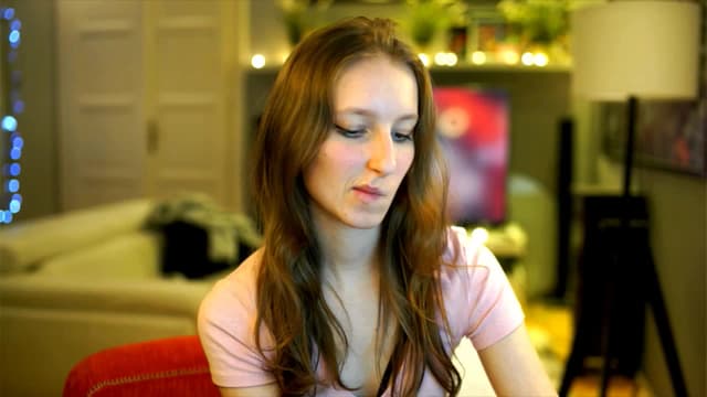 Gallery image thumbnail from Kira9's myfreecams stream on, 12/07/2025, 23:10 image 14 of 20