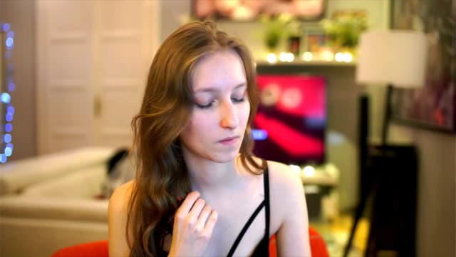 Gallery image thumbnail from Kira9's myfreecams stream on, 12/08/2025, 21:17 image 11 of 20
