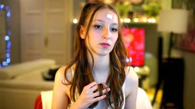 Gallery image thumbnail from Kira9's myfreecams stream on, 12/12/2025, 20:33 image 5 of 20