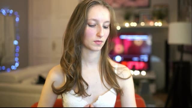 Gallery image thumbnail from Kira9's myfreecams stream on, 12/15/2025, 19:35 image 11 of 20
