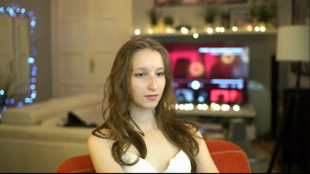 Gallery image thumbnail from Kira9's myfreecams stream on, 12/15/2025, 22:00 image 17 of 20