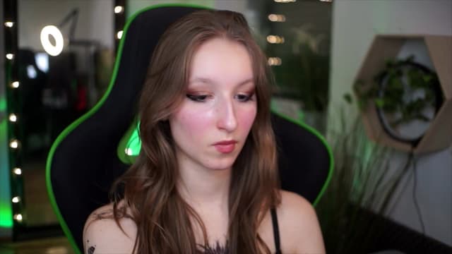 Gallery image thumbnail from Kira9's myfreecams stream on, 01/01/2026, 17:06 image 5 of 20