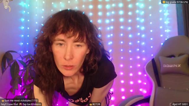 Gallery image thumbnail from Kira_'s myfreecams stream on, 04/16/2025, 24:11 image 20 of 20