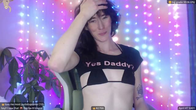 Gallery image thumbnail from Kira_'s myfreecams stream on, 04/16/2025, 24:11 image 4 of 20