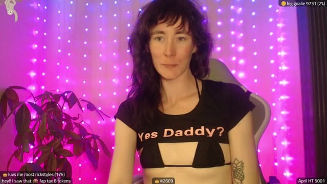 Gallery image thumbnail from Kira_'s myfreecams stream on, 04/16/2025, 24:45 image 1 of 20
