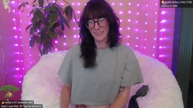 Gallery image thumbnail from Kira_'s myfreecams stream on, 08/20/2025, 15:47 image 20 of 20