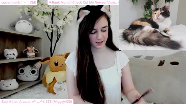 Gallery image thumbnail from Kitty's myfreecams stream on, 02/21/2024, 07:33 image 10 of 20