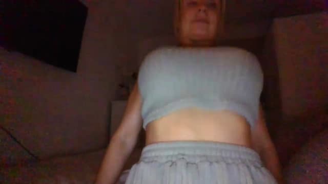 Gallery image thumbnail from Klo35's myfreecams stream on, 07/16/2023, 21:51 image 10 of 20