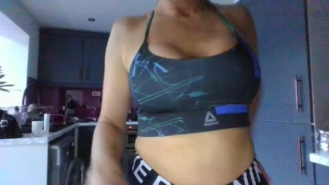 Gallery image thumbnail from Klo35's myfreecams stream on, 07/17/2023, 19:41 image 18 of 20