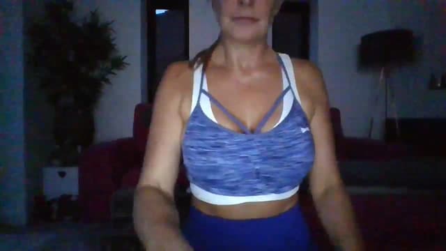 Gallery image thumbnail from Klo35's myfreecams stream on, 08/16/2023, 20:12 image 14 of 20