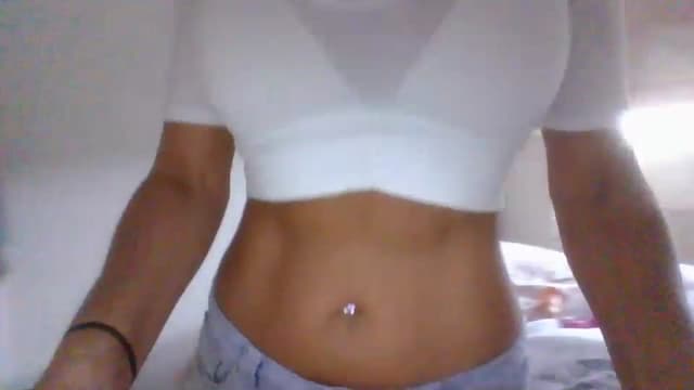 Gallery image thumbnail from Klo35's myfreecams stream on, 08/21/2023, 11:25 image 1 of 20