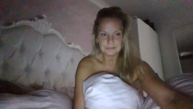 Gallery image thumbnail from Klo35's myfreecams stream on, 08/23/2023, 08:05 image 20 of 20