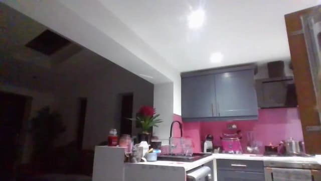 Gallery image thumbnail from Klo35's myfreecams stream on, 09/07/2023, 23:43 image 9 of 20
