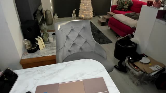 Gallery image thumbnail from Klo35's myfreecams stream on, 12/16/2023, 14:20 image 14 of 20