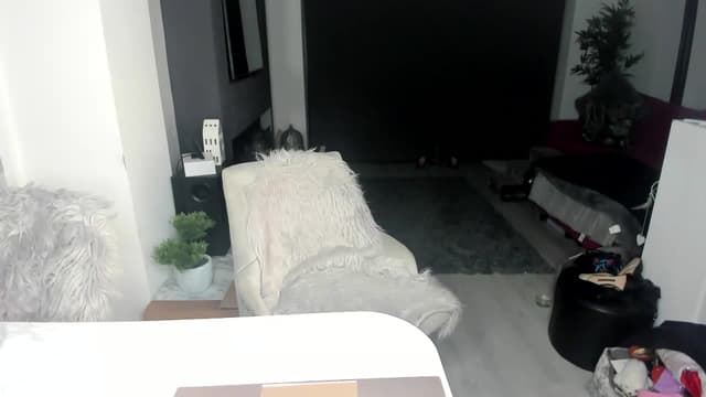 Gallery image thumbnail from Klo35's myfreecams stream on, 01/15/2024, 24:41 image 14 of 20