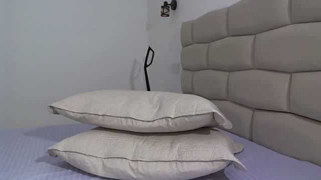 Gallery image thumbnail from Krys_'s myfreecams stream on, 10/11/2025, 17:43 image 18 of 20