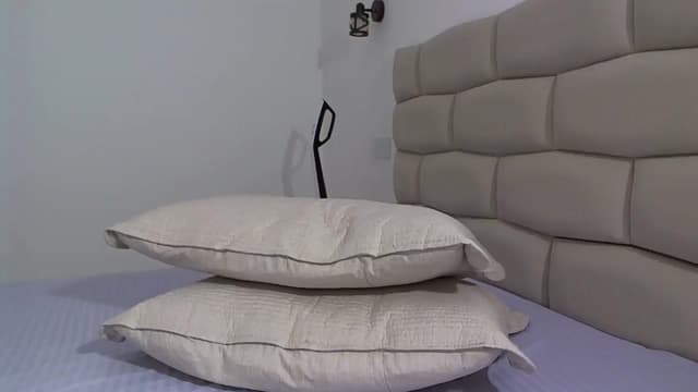 Gallery image thumbnail from Krys_'s myfreecams stream on, 10/11/2025, 17:43 image 20 of 20