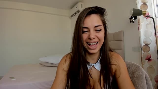 Gallery image thumbnail from Krys_'s myfreecams stream on, 03/17/2026, 08:59 image 17 of 20