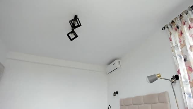 Gallery image thumbnail from Krys_'s myfreecams stream on, 07/23/2026, 08:54 image 6 of 20