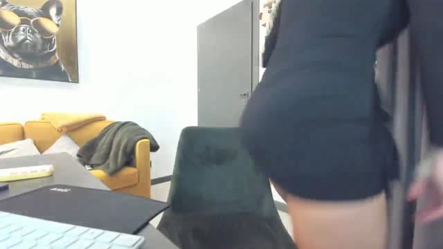 Gallery image thumbnail from L_y_d's myfreecams stream on, 12/14/2024, 17:25 image 10 of 20