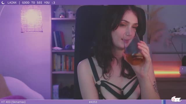 Gallery image thumbnail from Lainx's myfreecams stream on, 04/14/2023, 08:41 image 18 of 20