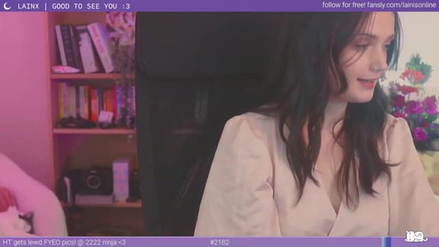 Gallery image thumbnail from Lainx's myfreecams stream on, 10/06/2023, 07:34 image 6 of 20