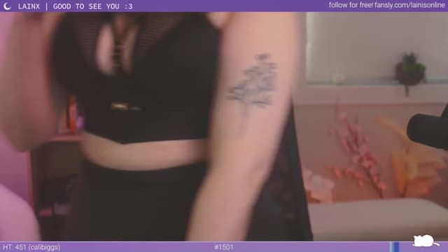 Gallery image thumbnail from Lainx's myfreecams stream on, 11/19/2023, 07:46 image 15 of 20