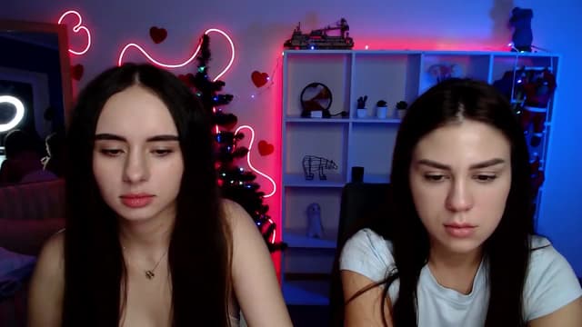 Gallery image thumbnail from Lally's myfreecams stream on, 12/25/2025, 23:18 image 1 of 20
