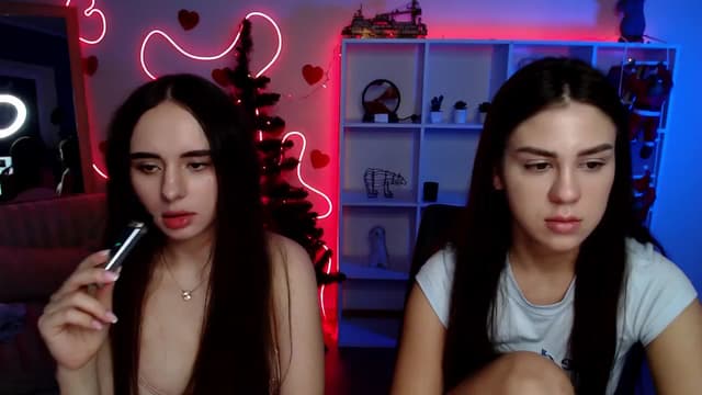 Gallery image thumbnail from Lally's myfreecams stream on, 12/26/2025, 24:01 image 16 of 20
