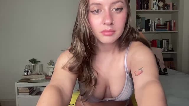 Gallery image thumbnail from Lena1's myfreecams stream on, 10/03/2024, 08:29 image 17 of 20