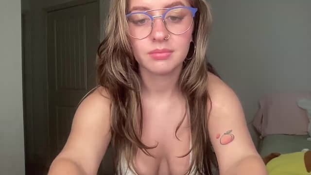 Gallery image thumbnail from Lena1's myfreecams stream on, 11/03/2024, 20:02 image 9 of 20