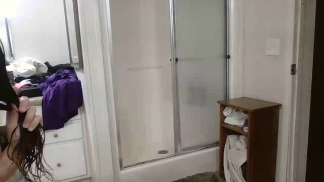 Gallery image thumbnail from LexiB's myfreecams stream on, 06/06/2026, 16:32 image 20 of 20