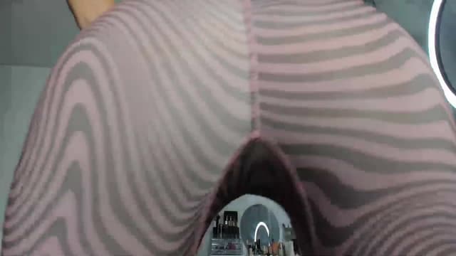 Gallery image thumbnail from Lilie's myfreecams stream on, 06/17/2023, 18:43 image 15 of 20