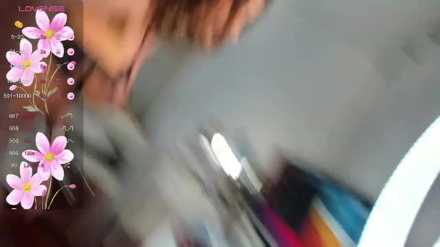 Gallery image thumbnail from Lilie's myfreecams stream on, 10/26/2023, 18:31 image 11 of 20