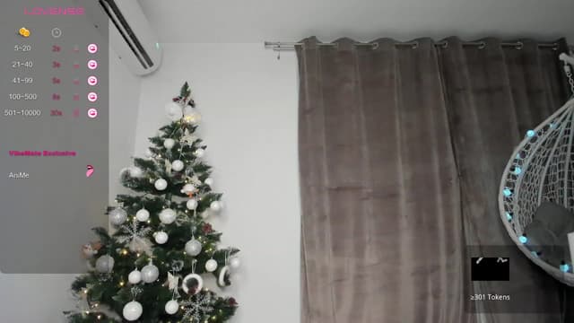 Gallery image thumbnail from Lilie's myfreecams stream on, 12/13/2023, 18:21 image 17 of 20