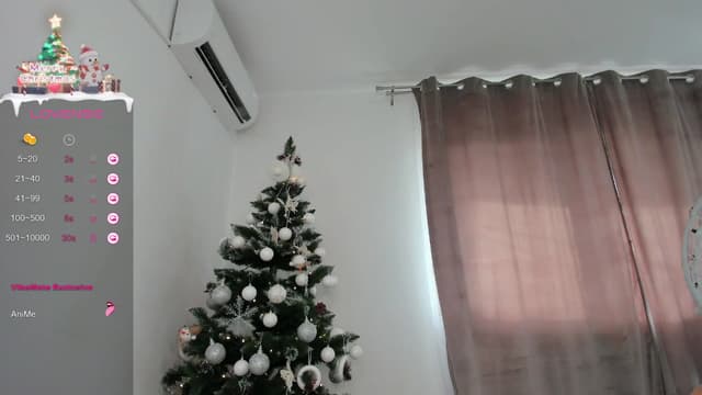 Gallery image thumbnail from Lilie's myfreecams stream on, 12/23/2023, 11:11 image 8 of 20