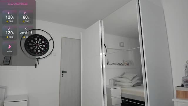 Gallery image thumbnail from Lilie's myfreecams stream on, 06/03/2024, 18:40 image 12 of 20